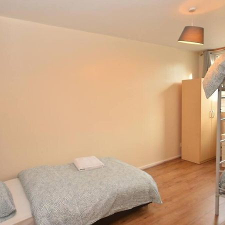 Spacious 2Bedroom Condo With Patio By Excel Centre London Exterior photo