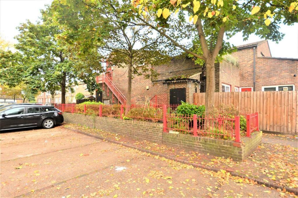 Spacious 2Bedroom Condo With Patio By Excel Centre London Exterior photo